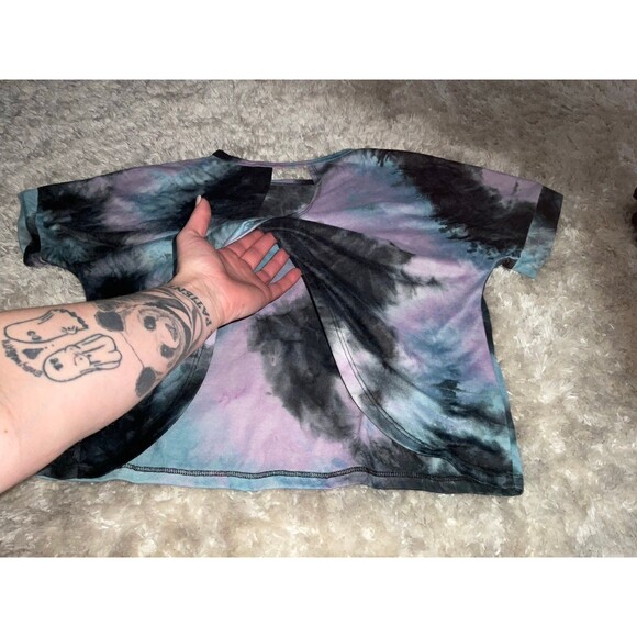 SHEIN Twist Back Tie Dye Top size L - Picture 8 of 8